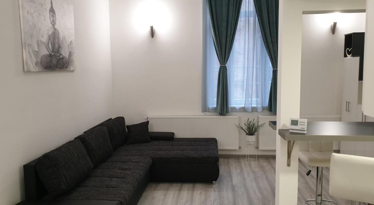 Belvarosi Apartman 2 Apartment Miskolc Exterior photo